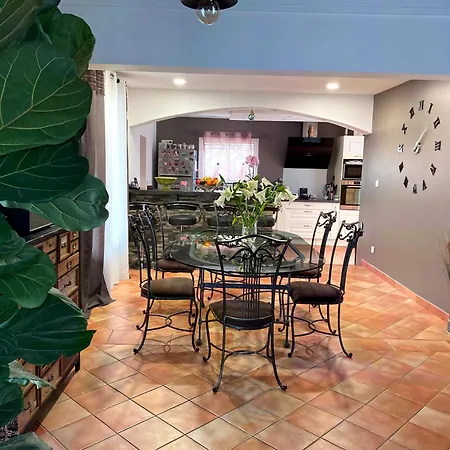 Villa Superbe Confort Avec Piscine Beaucaire (Gard)