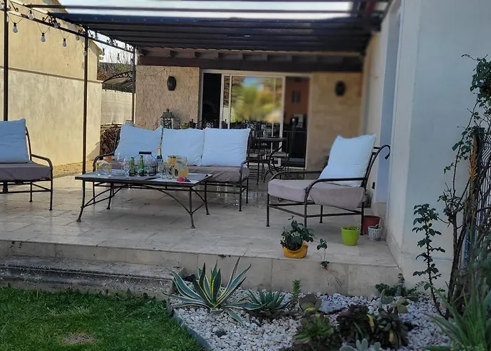 Superbe Confort Avec Piscine Villa Beaucaire (Gard)