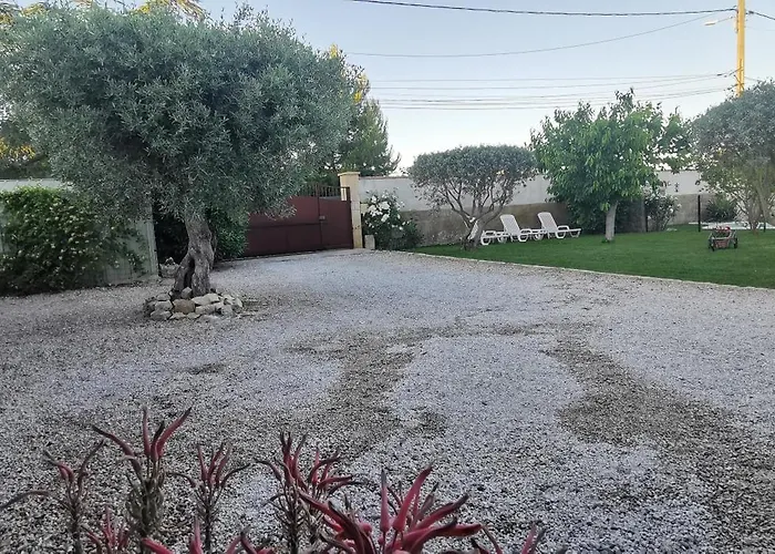 Superbe Confort Avec Piscine *